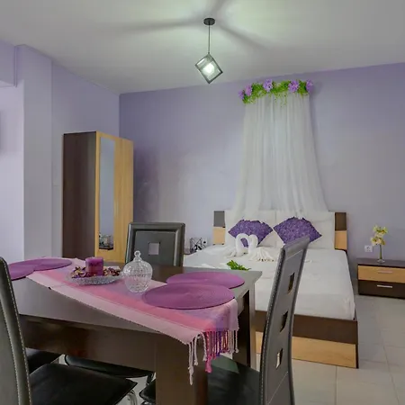 Michael'S Apartment'S Nea Roda Exterior photo