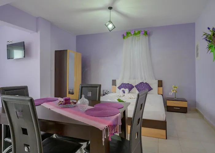 Michael\'S Apartment\'S