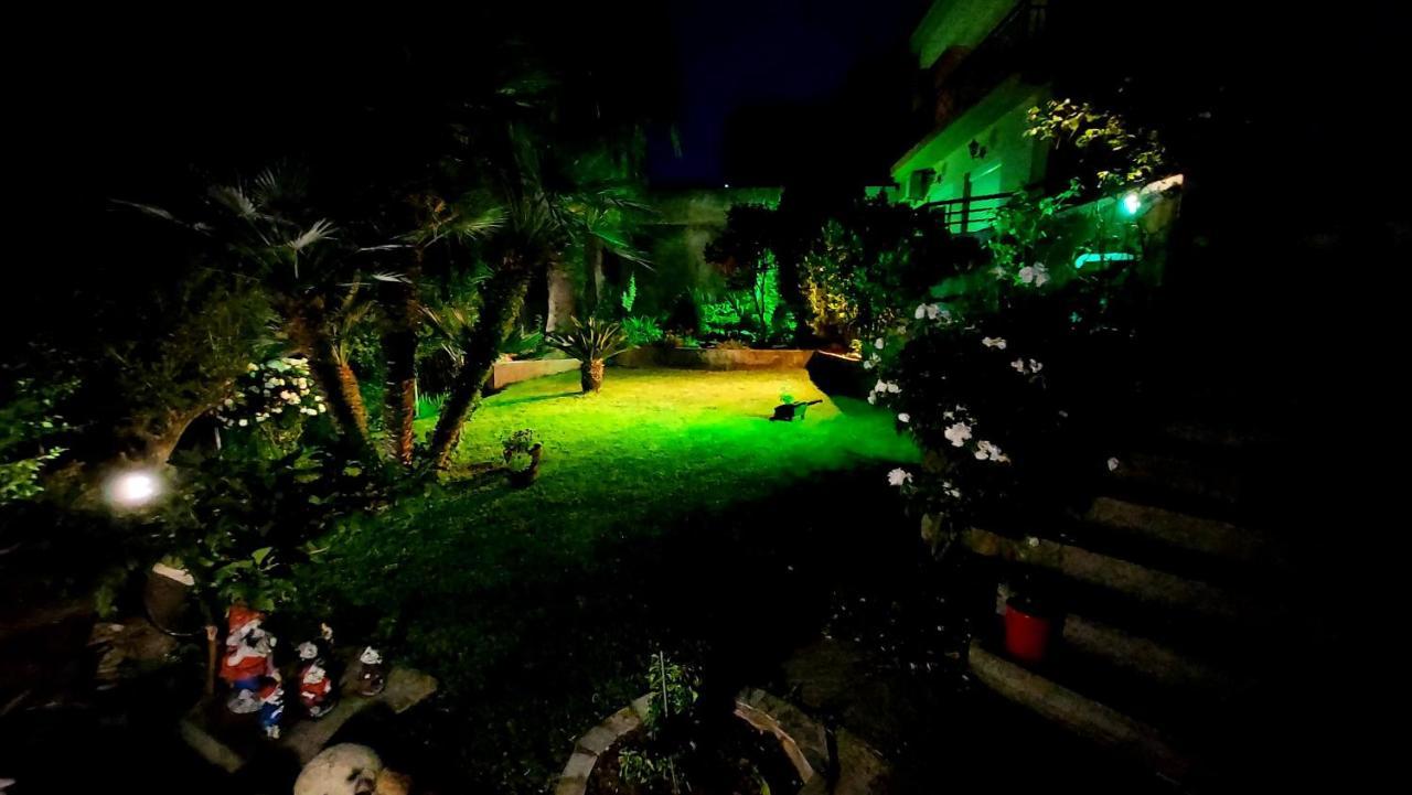 Michael's Apartment's * Nea Roda